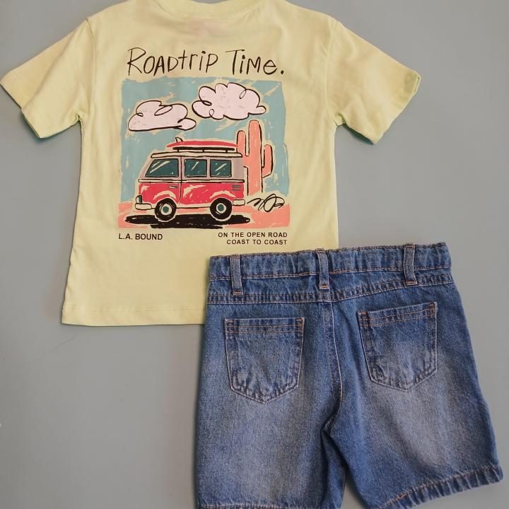 SET T-SHIRT AND SHORTS JEANS