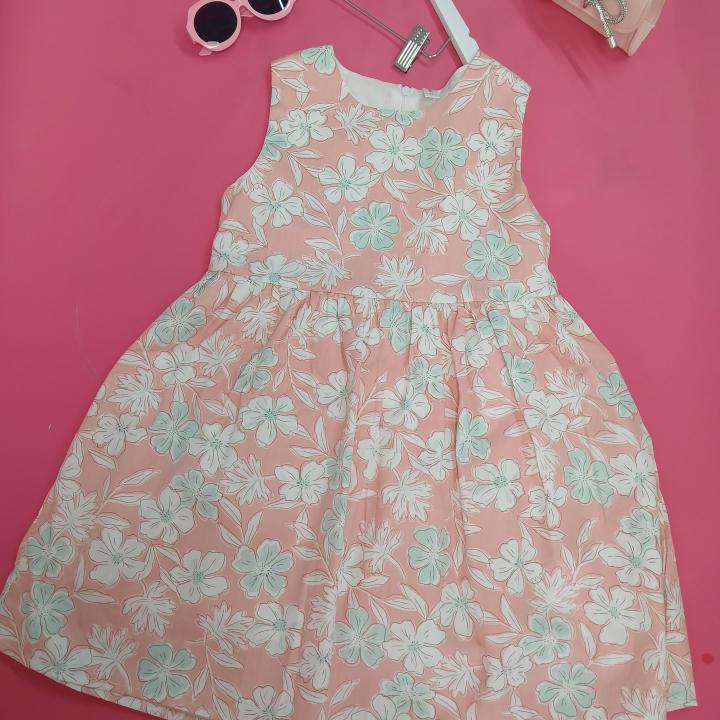 DRESSES