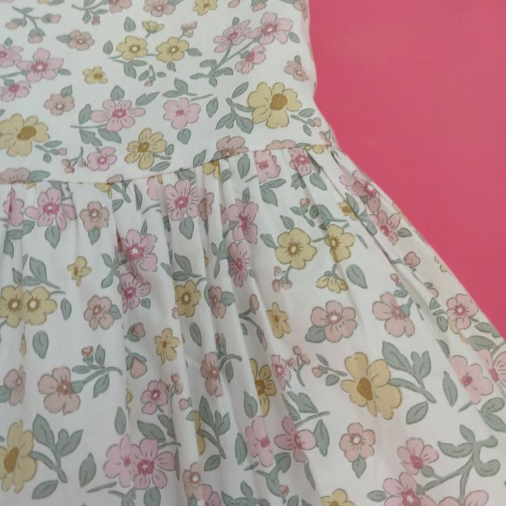 DRESSES