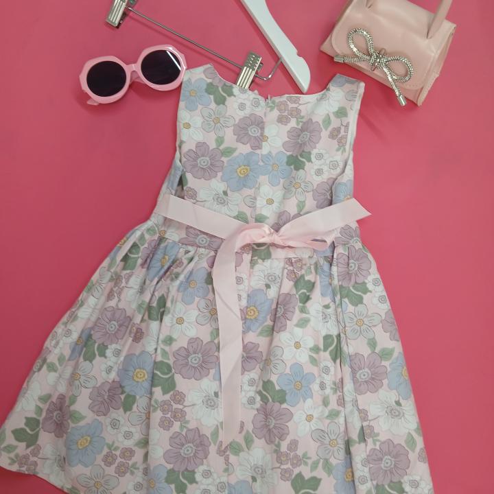 DRESSES