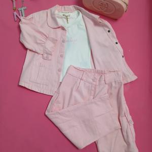SET SHIRTS AND T-SHIRTS AND PANTS