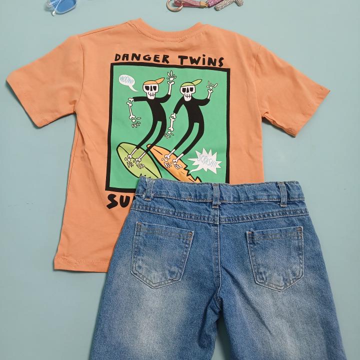 SET T-SHIRTS AND SHORTS