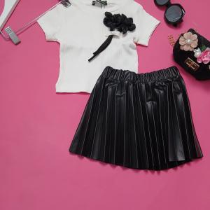SET T-SHIRTS AND SKIRTS
