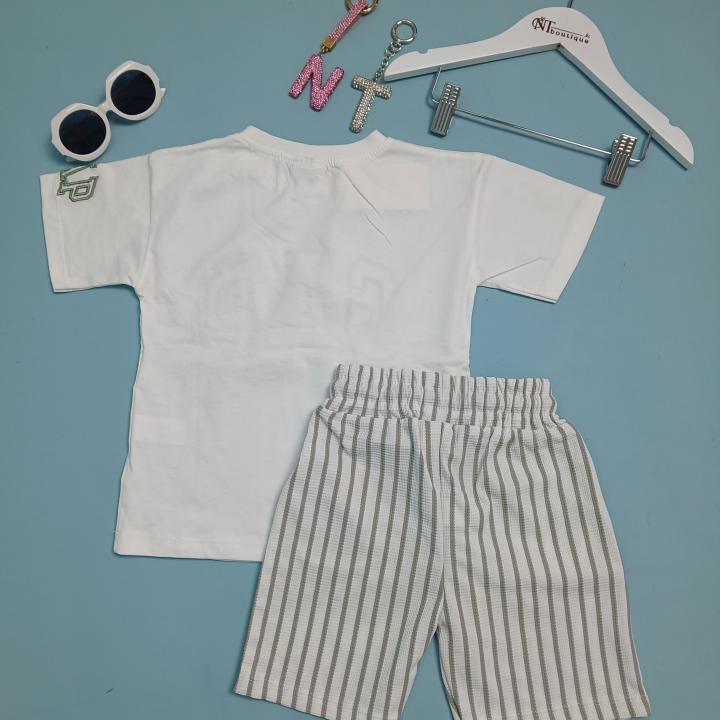 SET T-SHIRTS AND SHORTS