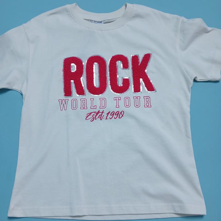 SET T-SHIRTS AND LEGGiNG