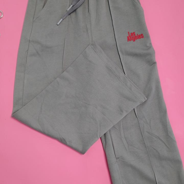 SET T-SHIRTS AND LEGGiNG