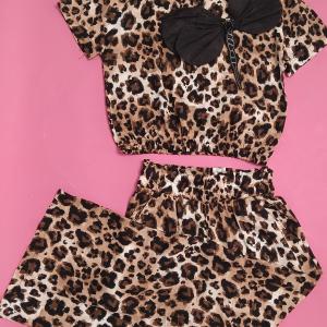 SET T-SHIRTS AND PANTS