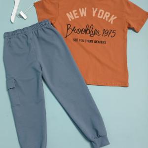 T-SHIRT AND PANTS