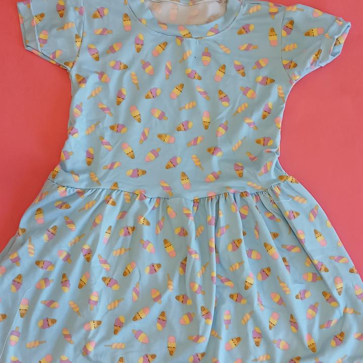 DRESSES