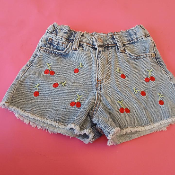 SET JACKETS AND SHORTS