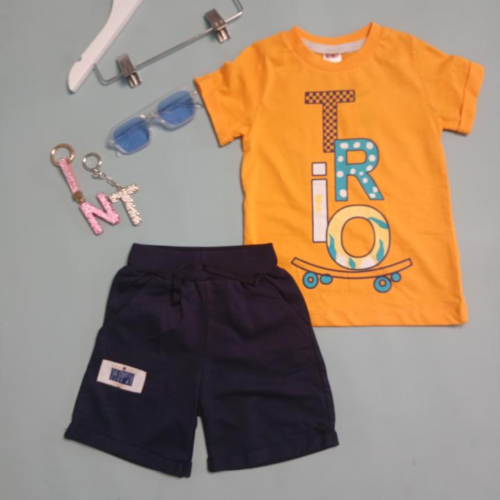 SET T-SHIRTS AND SHORTS