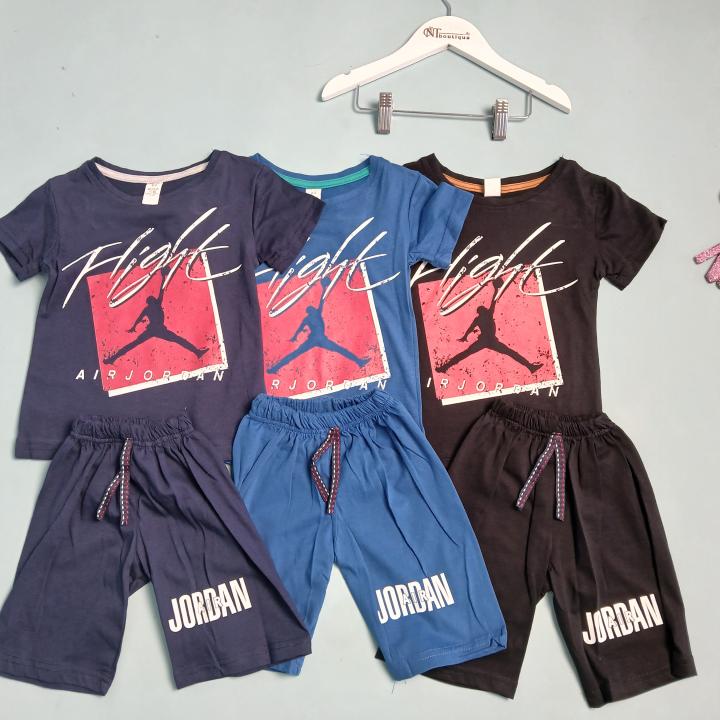 SET T-SHIRTS AND SHORTS SPORTS