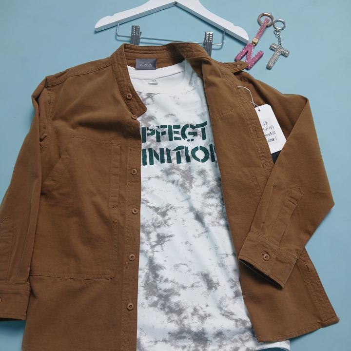 JACKET AND T-SHIRTS