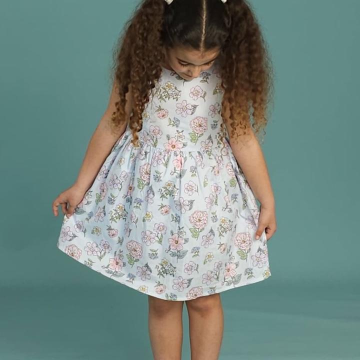 DRESSES